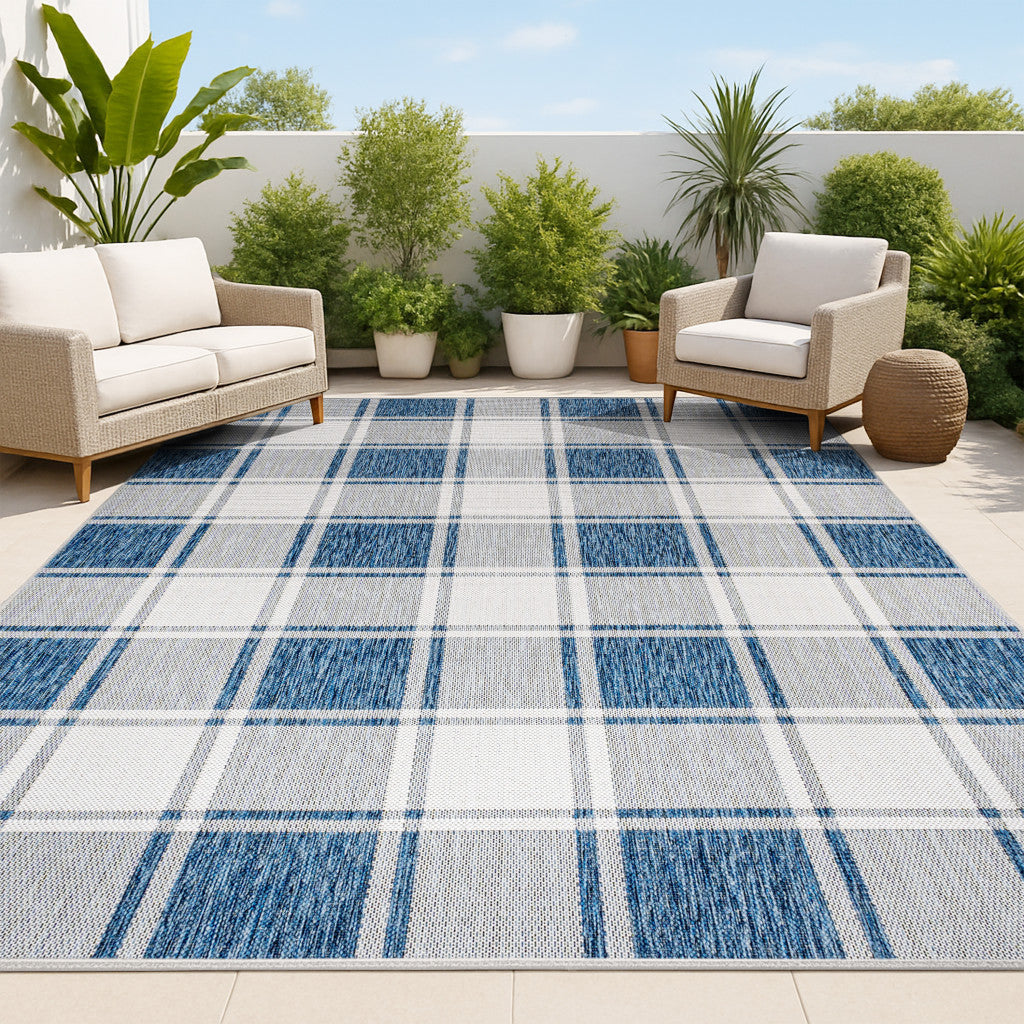 5' X 8' Navy Blue And Cream Gingham Indoor Outdoor Area Rug - GreatEagleInc