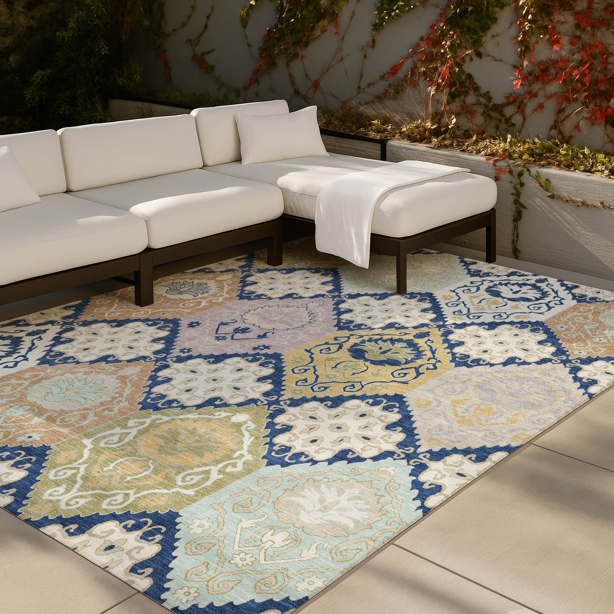 5' X 8' Navy Blue And Ivory Geometric Washable Indoor Outdoor Area Rug Homeroots Outdoor