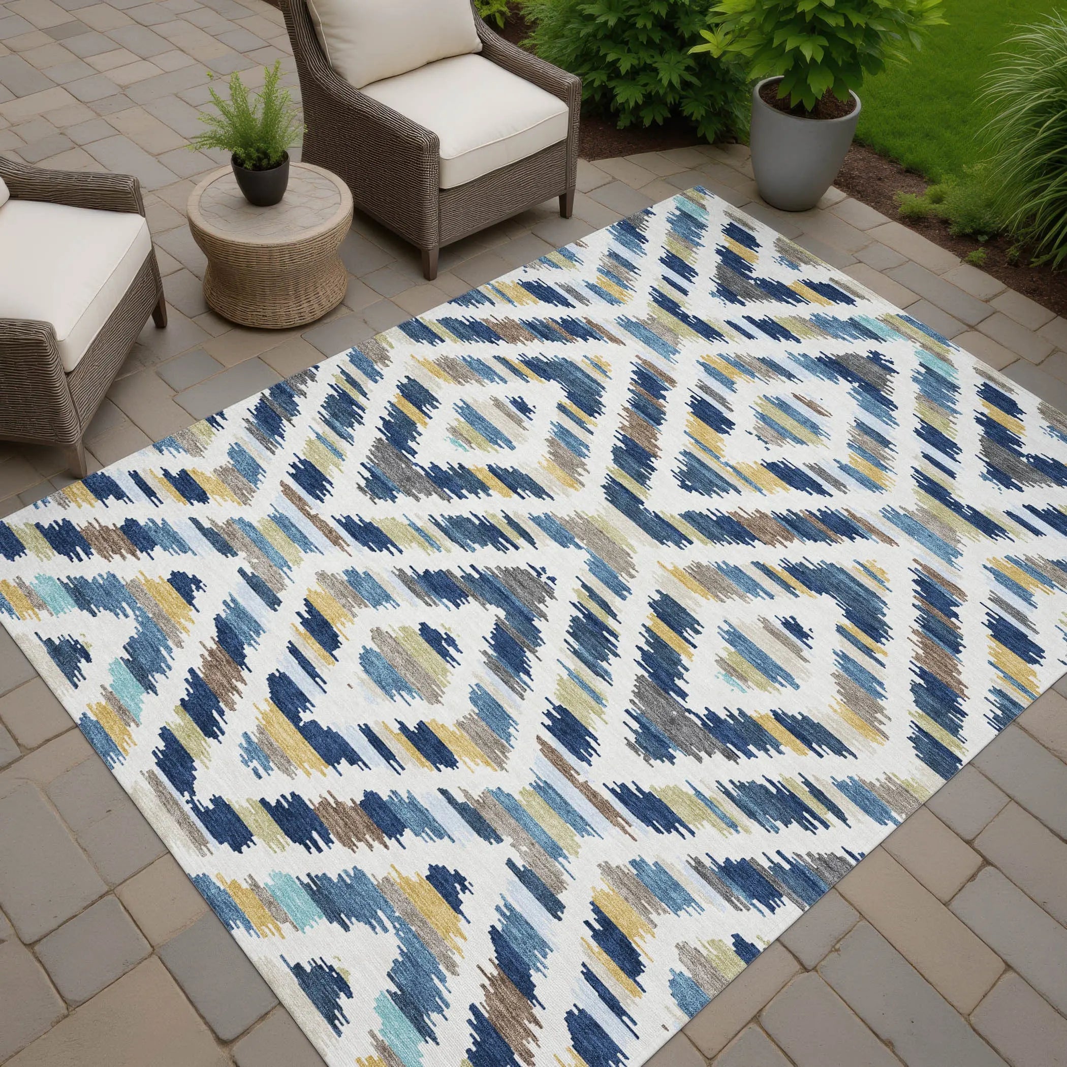 5' X 8' Navy Blue And Ivory Tribal Washable Indoor Outdoor Area Rug Homeroots Outdoor