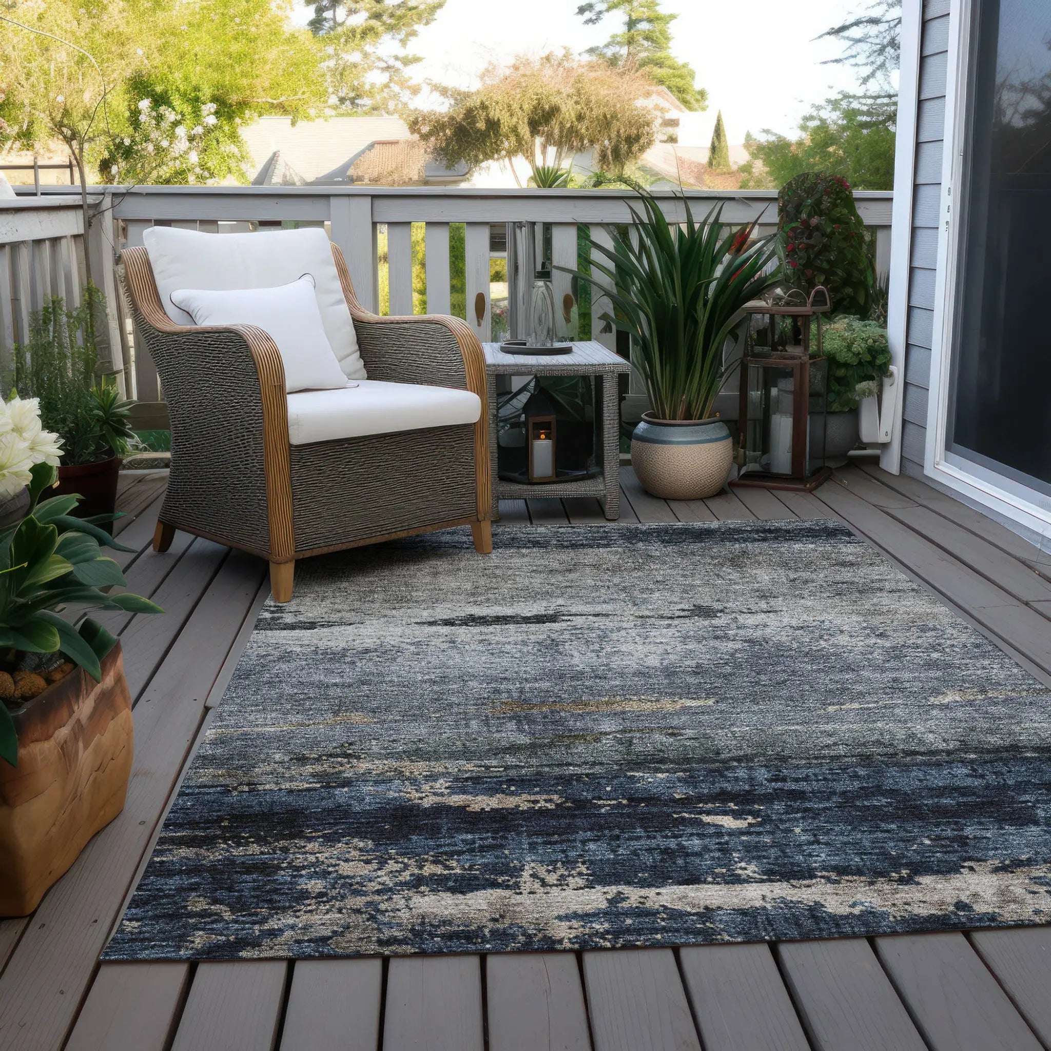 5' X 8' Navy Blue Gray And Black Abstract Washable Indoor Outdoor Area Rug Homeroots Outdoor