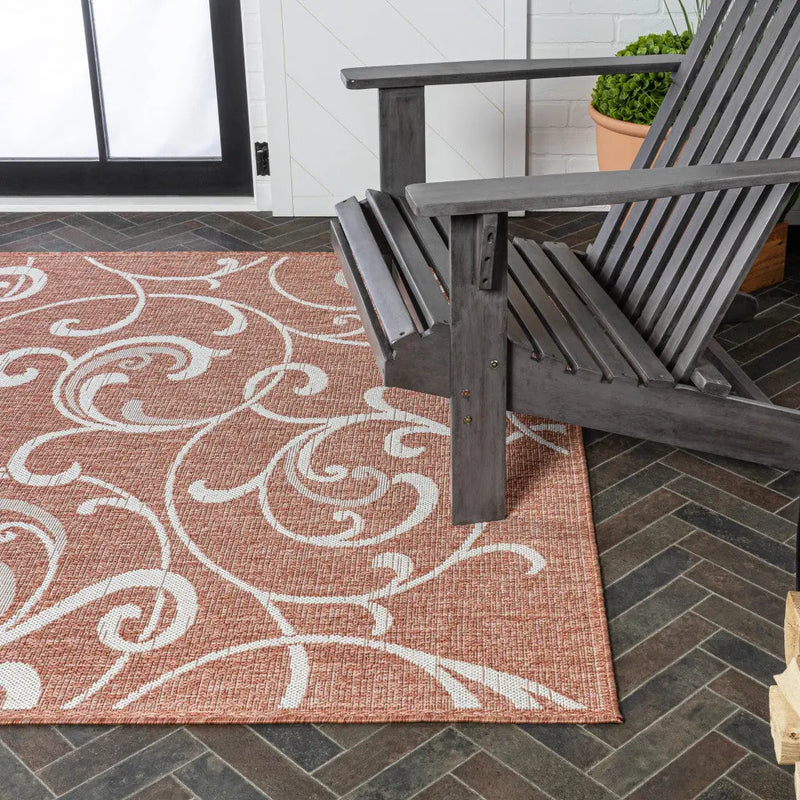 5' X 8' Salmon And Cream Floral Indoor Outdoor Area Rug - GreatEagleInc