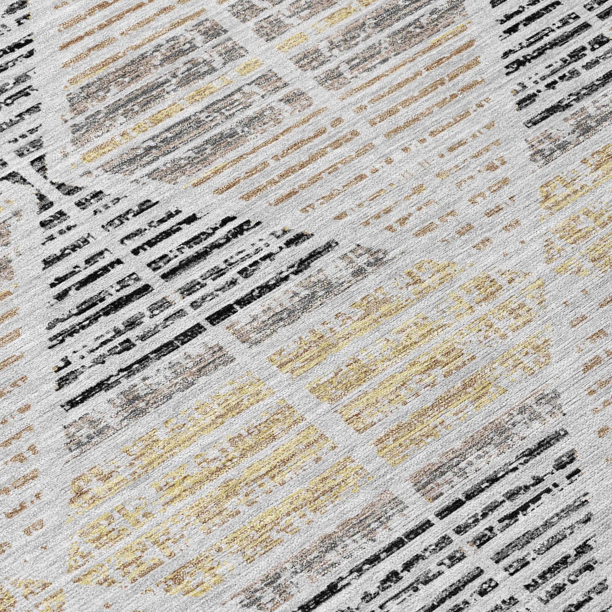 5' X 8' Silver And Beige Geometric Washable Indoor Outdoor Area Rug Homeroots Outdoor