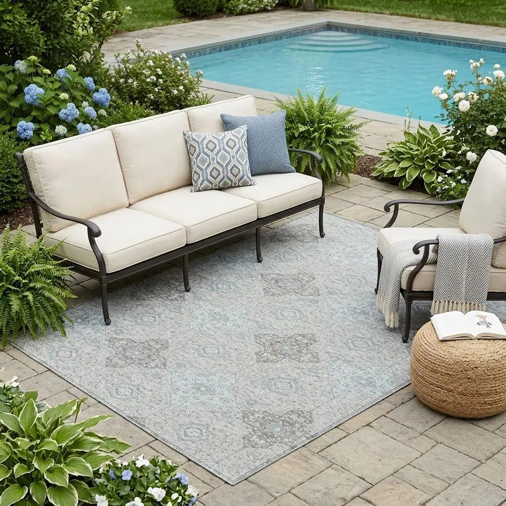 5' X 8' Silver And Brown Damask Washable Indoor Outdoor Area Rug Homeroots Outdoor