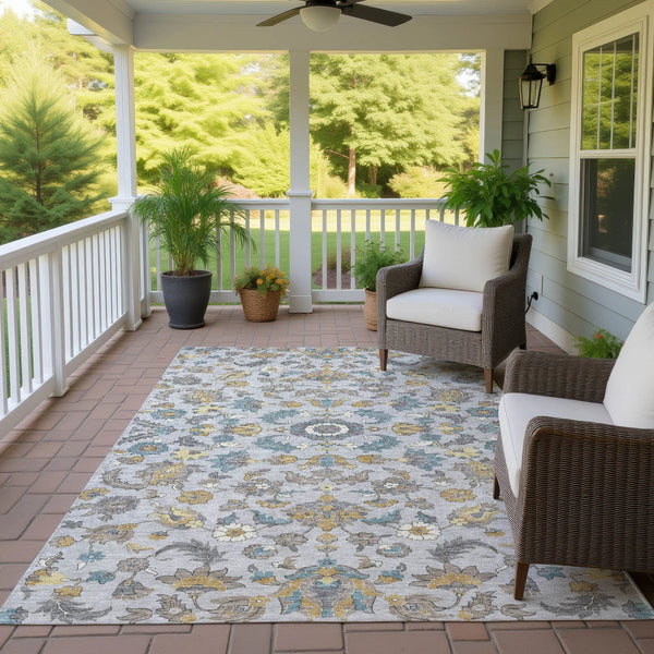 5' X 8' Silver And Gray Floral Medallion Washable Indoor Outdoor Area Rug Homeroots Outdoor