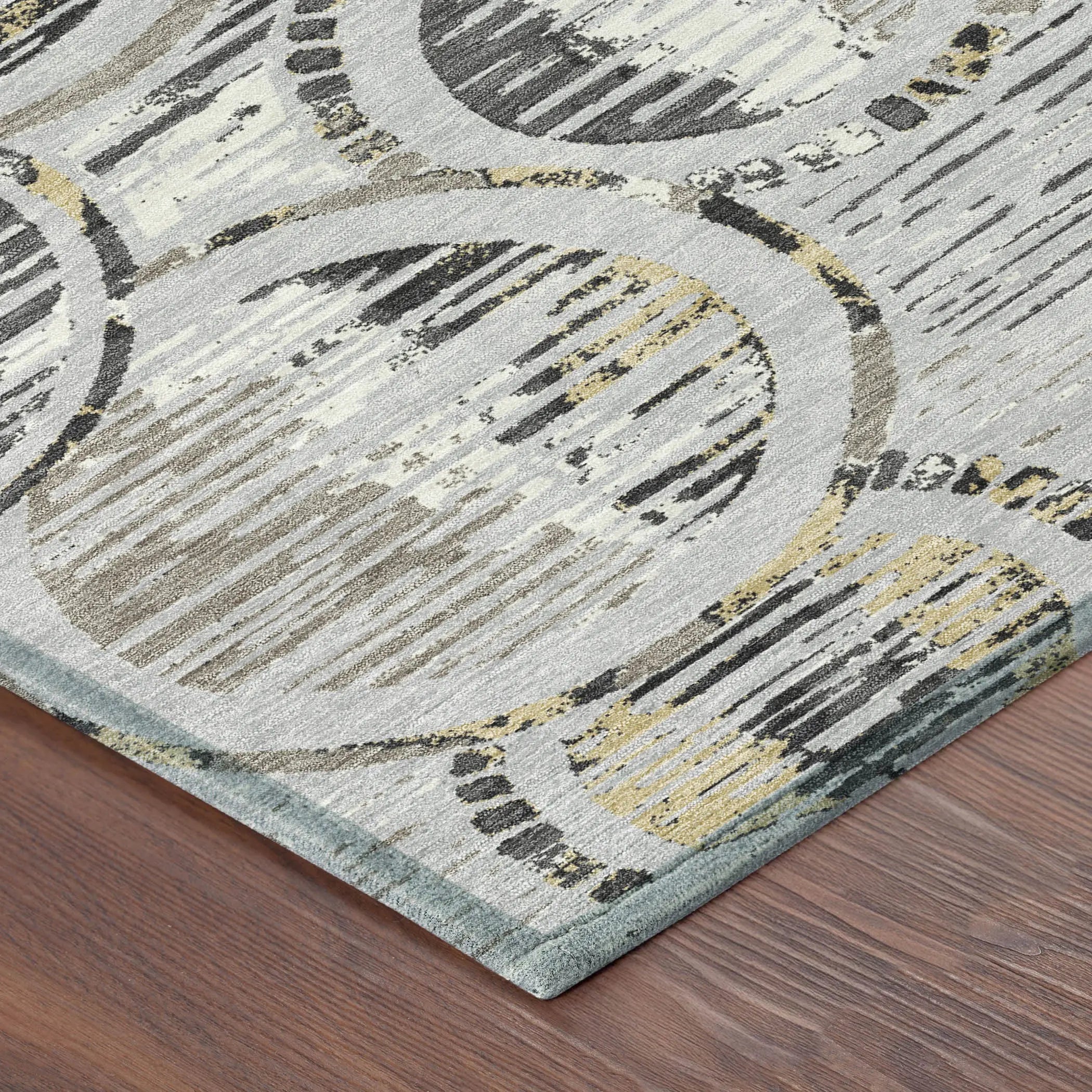 5' X 8' Silver And Gray Geometric Washable Indoor Outdoor Area Rug Homeroots Outdoor