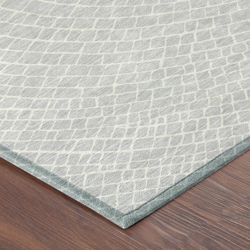 5' X 8' Silver And Ivory Geometric Washable Indoor Outdoor Area Rug Homeroots Outdoor