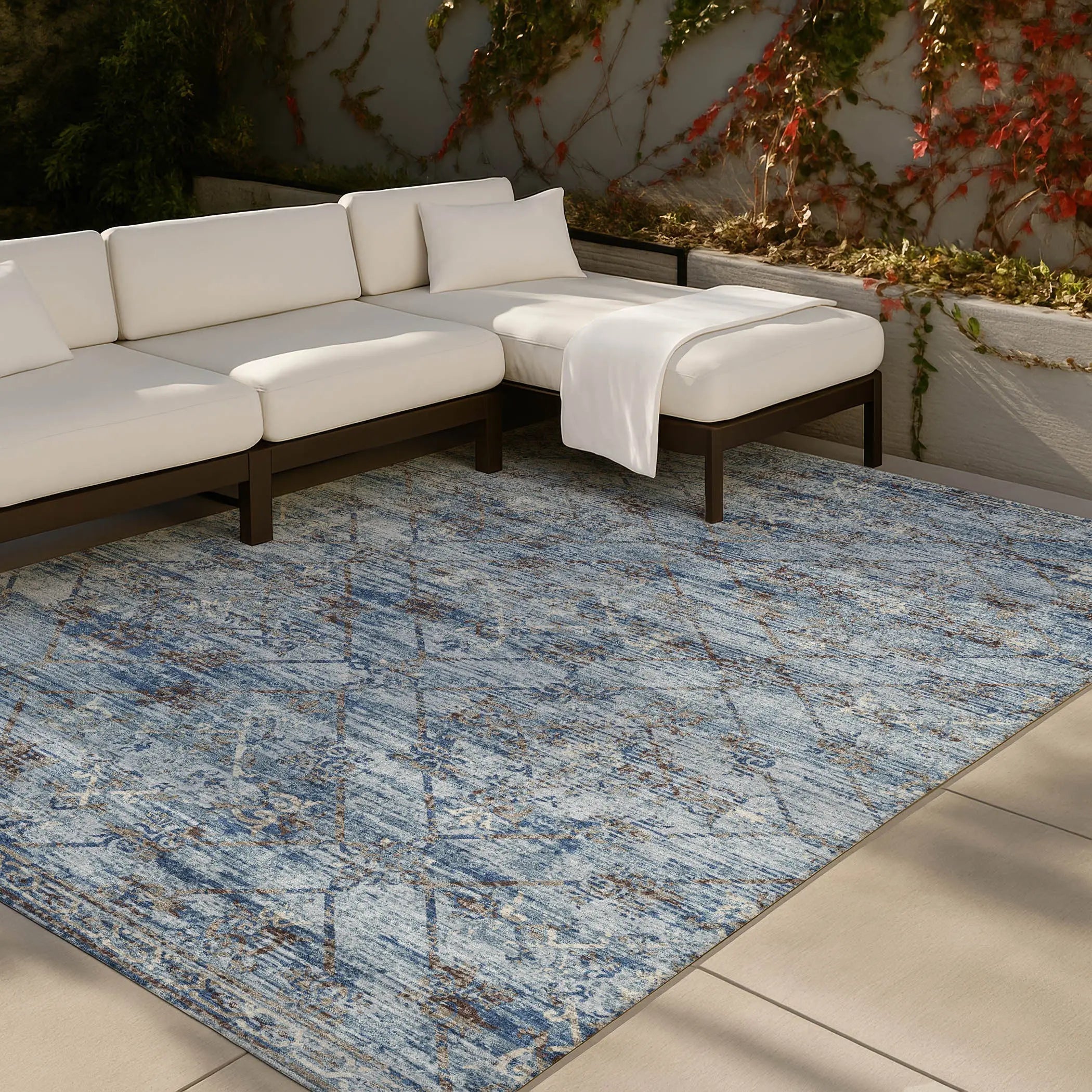 5' X 8' Sky Blue And Ivory Geometric Washable Indoor Outdoor Area Rug Homeroots Outdoor