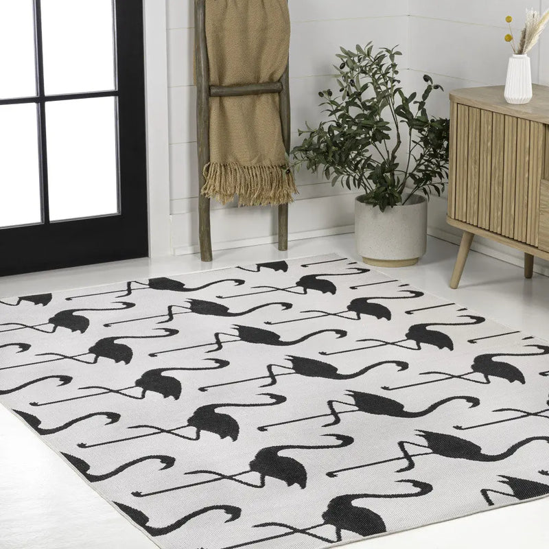 5' X 8' White And Black Animal Print Indoor Outdoor Area Rug Homeroots Outdoor