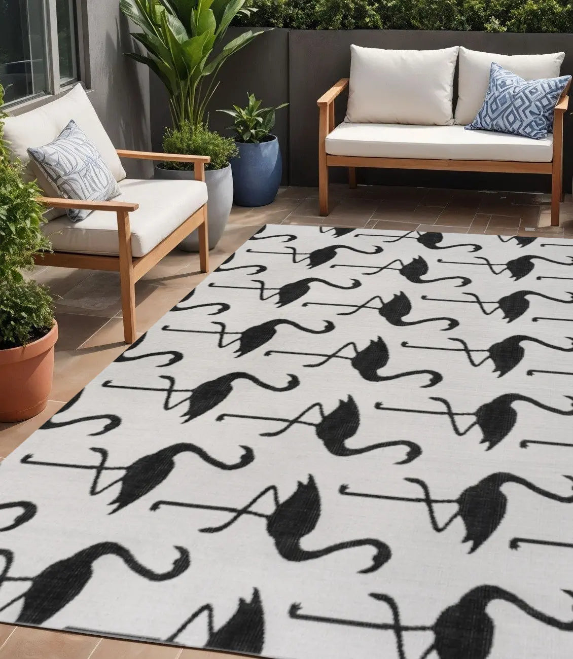 5' X 8' White And Black Animal Print Indoor Outdoor Area Rug Homeroots Outdoor