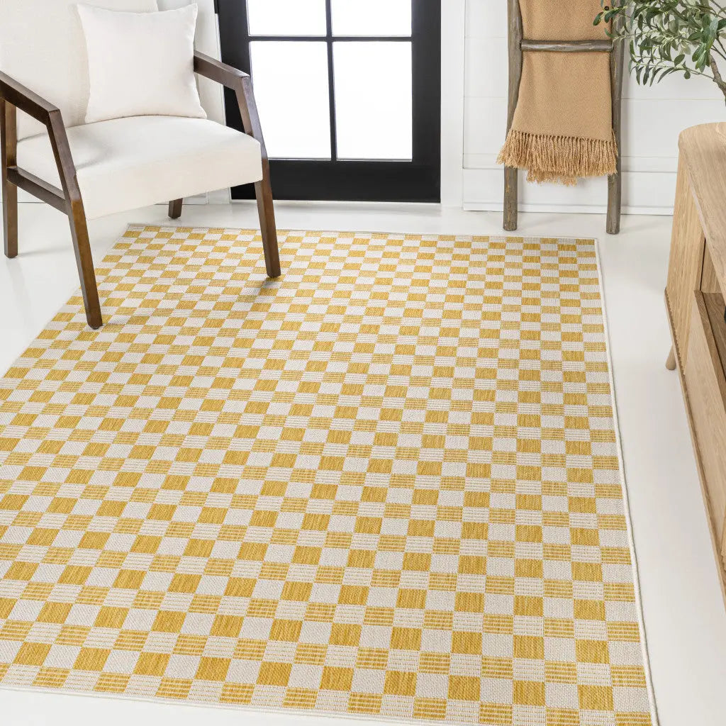 5' X 8' Yellow And Cream Geometric Indoor Outdoor Area Rug Homeroots Outdoor