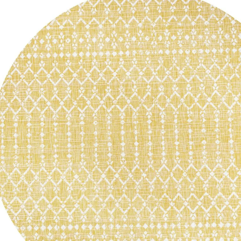 5' Yellow And Cream Round Trellis Indoor Outdoor Area Rug Homeroots Outdoor