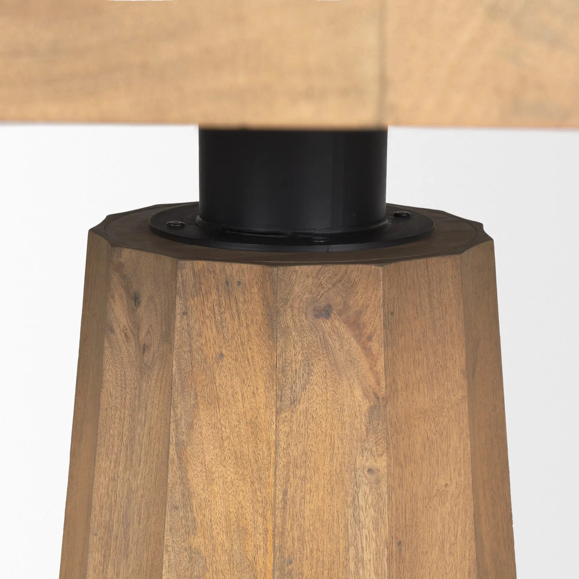 60" Brown Solid Wood Pedestal Base Round Top Dining Table Homeroots Kitchen & Dining