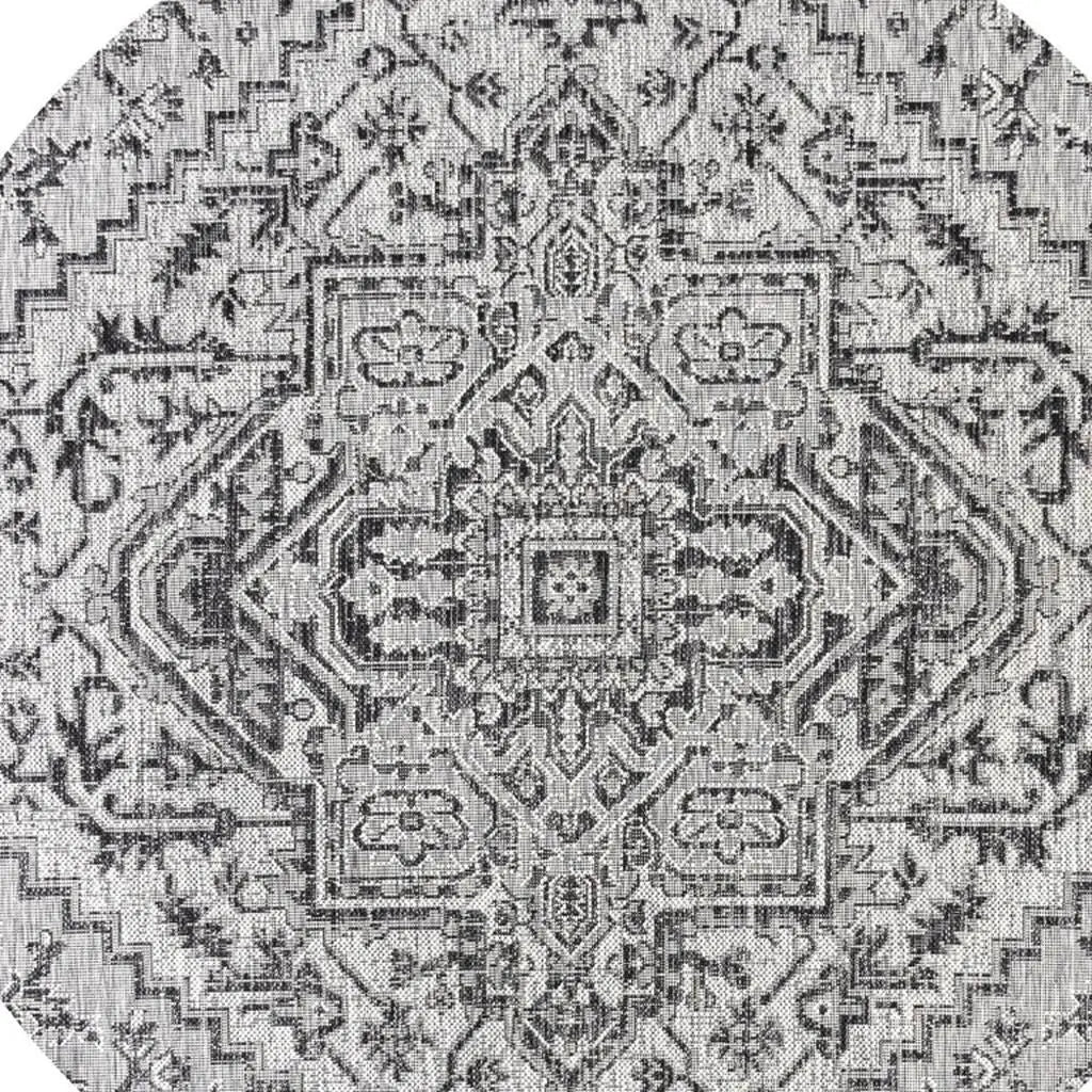 6' Black And Gray Round Medallion Indoor Outdoor Area Rug Homeroots Outdoor