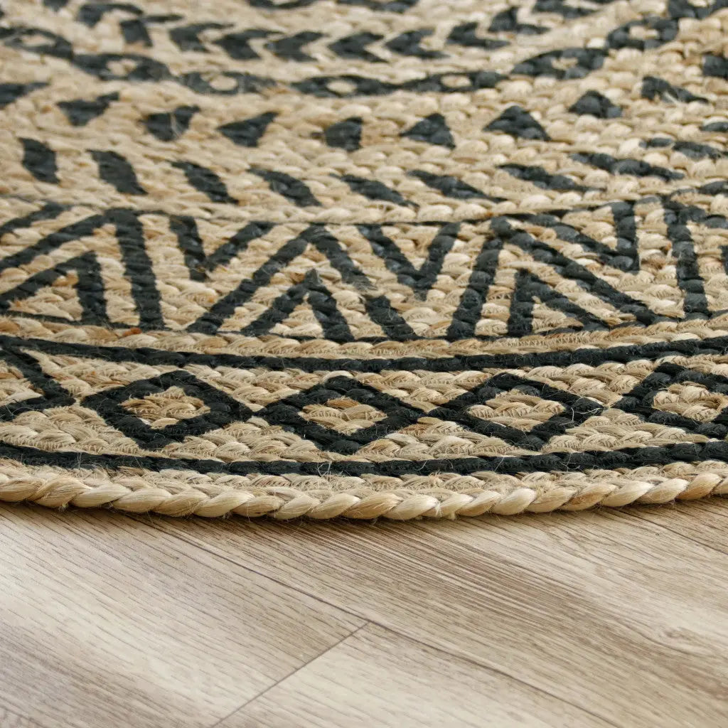 6' Black And Gray Tribal Hand Tufted Round Rug Homeroots Home Decor
