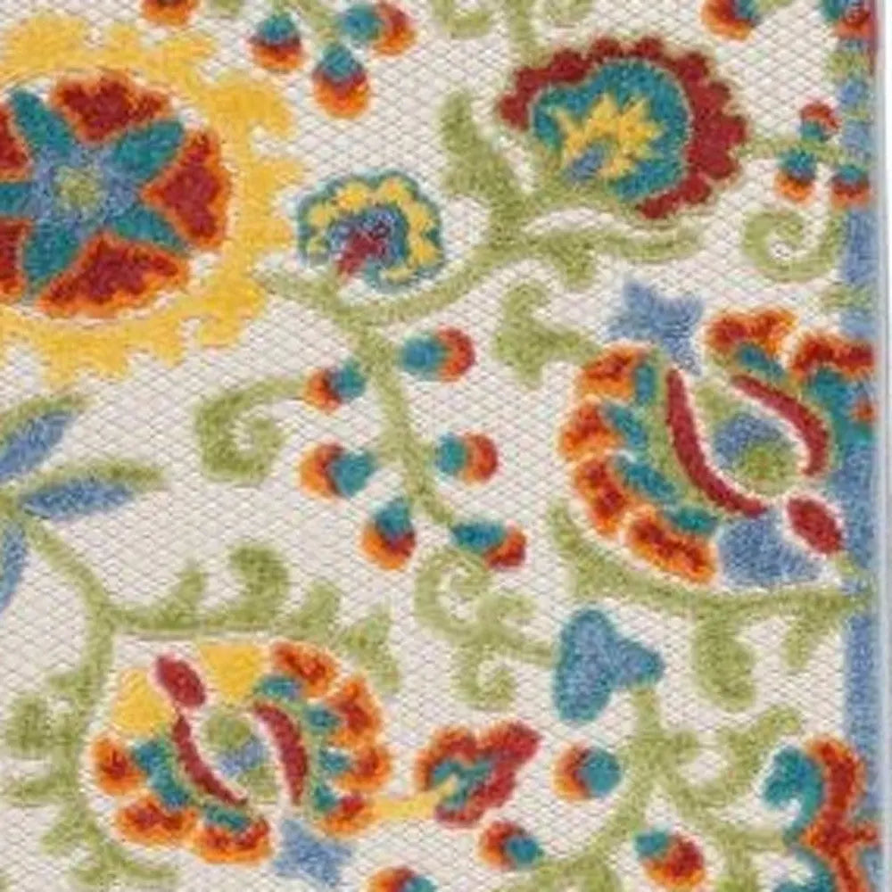6' Green And Ivory Indoor Outdoor Runner Rug Homeroots Outdoor