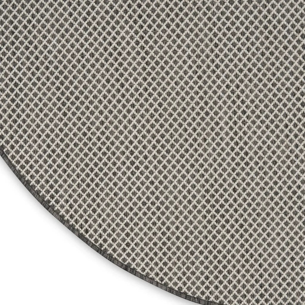 6' Ivory And Charcoal Round Geometric Indoor Outdoor Area Rug Homeroots Outdoor