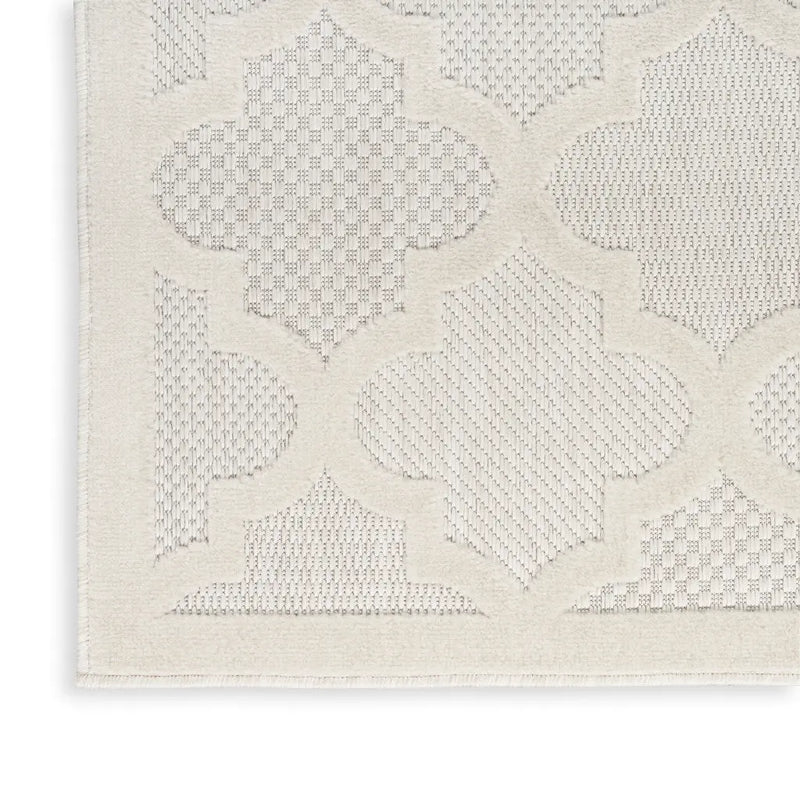 6' Ivory And White Geometric Indoor Outdoor Area Rug Homeroots Outdoor
