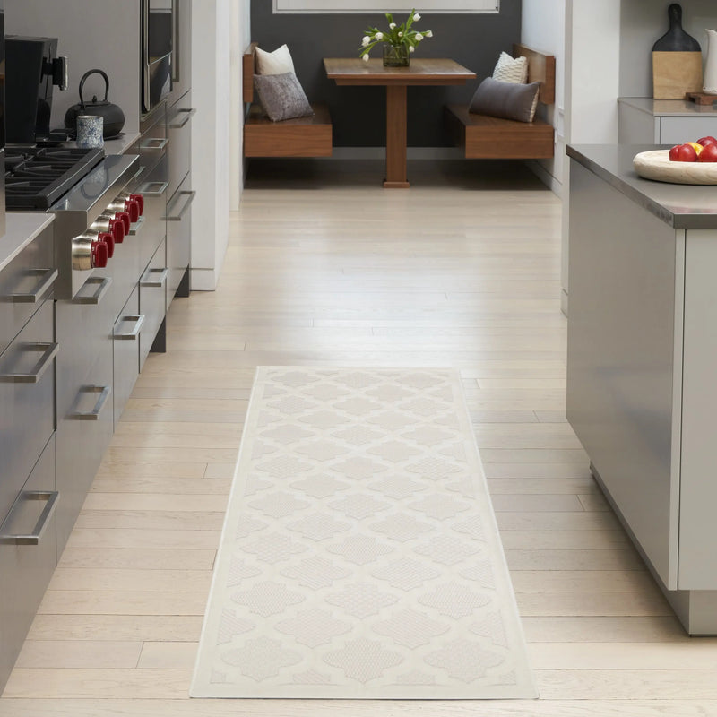 6' Ivory And White Geometric Indoor Outdoor Area Rug Homeroots Outdoor