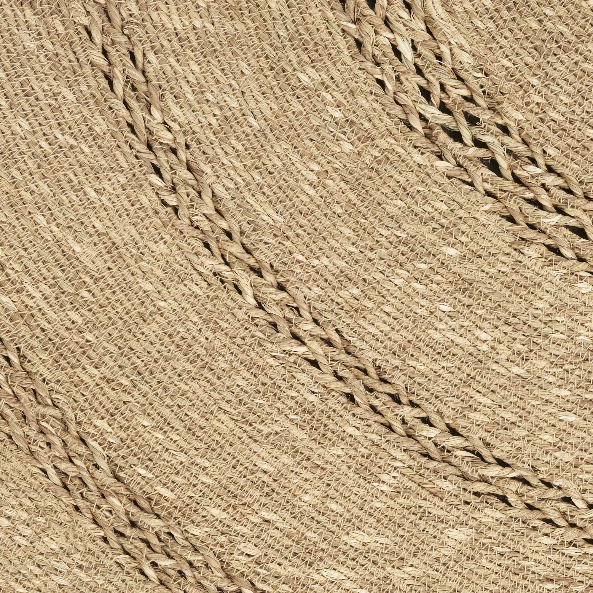 6' Natural And Brown Round Handmade Indoor Outdoor Area Rug Homeroots Outdoor