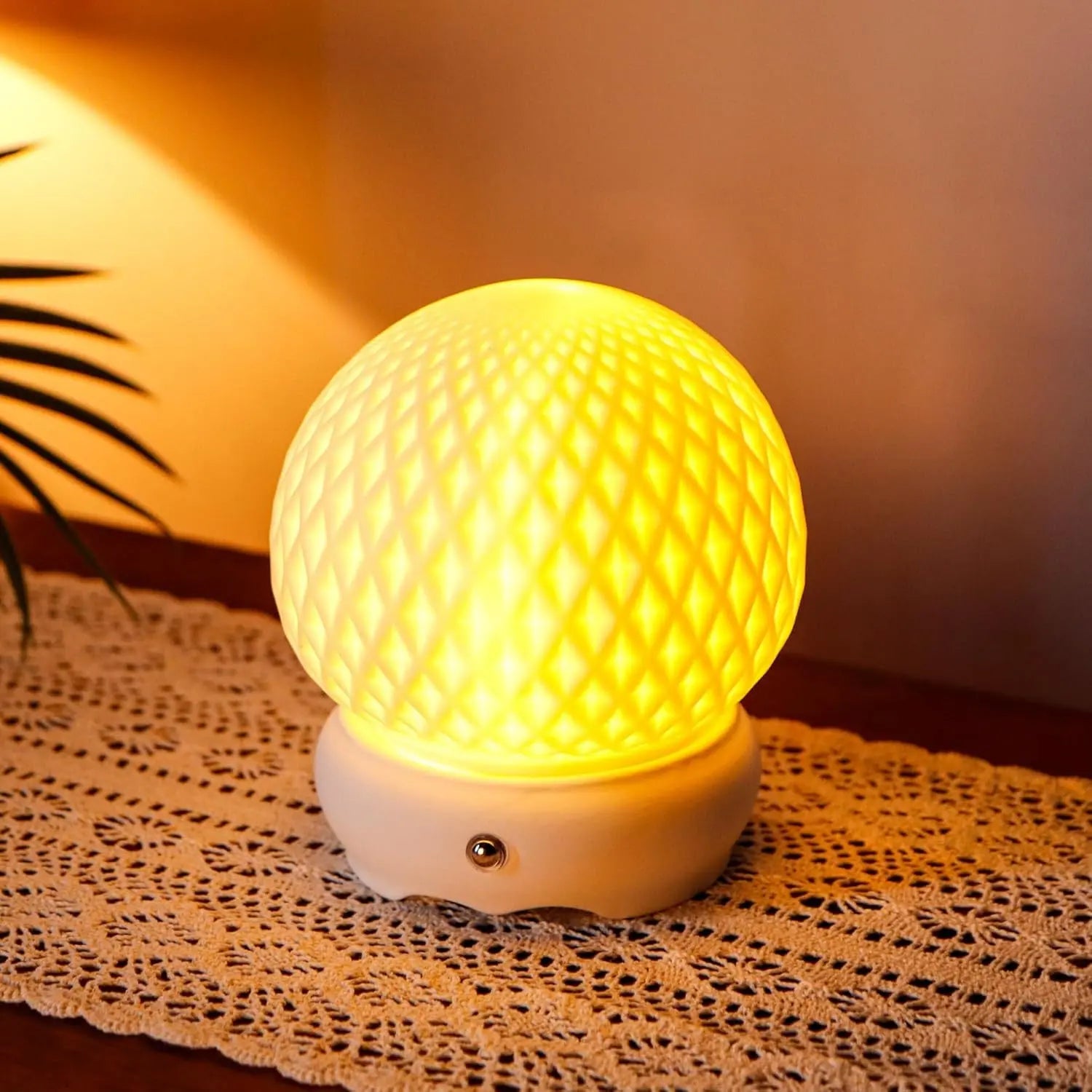 6" White Globe Desk Lamp With Globe Shade Homeroots Lighting