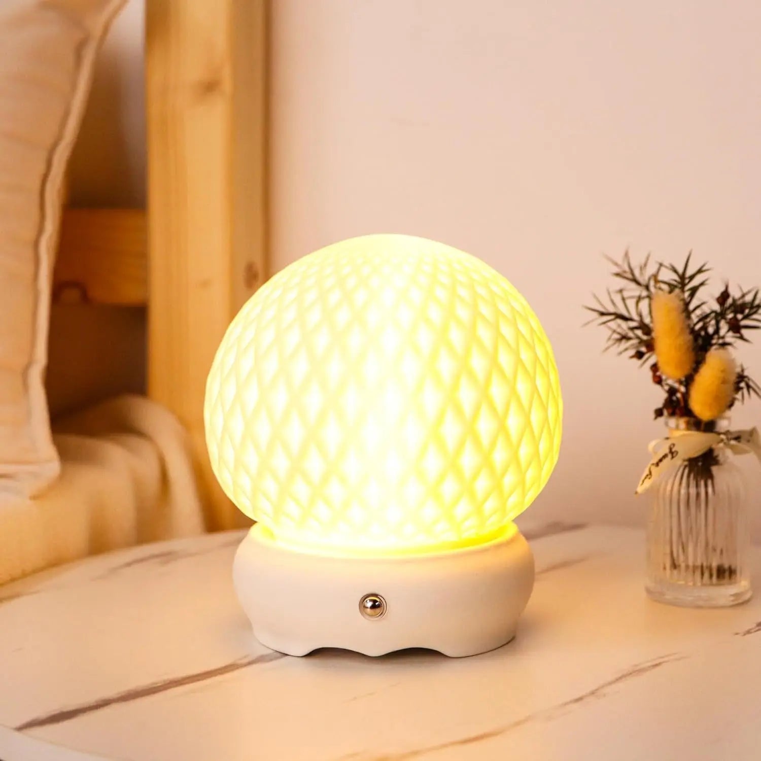 6" White Globe Desk Lamp With Globe Shade Homeroots Lighting