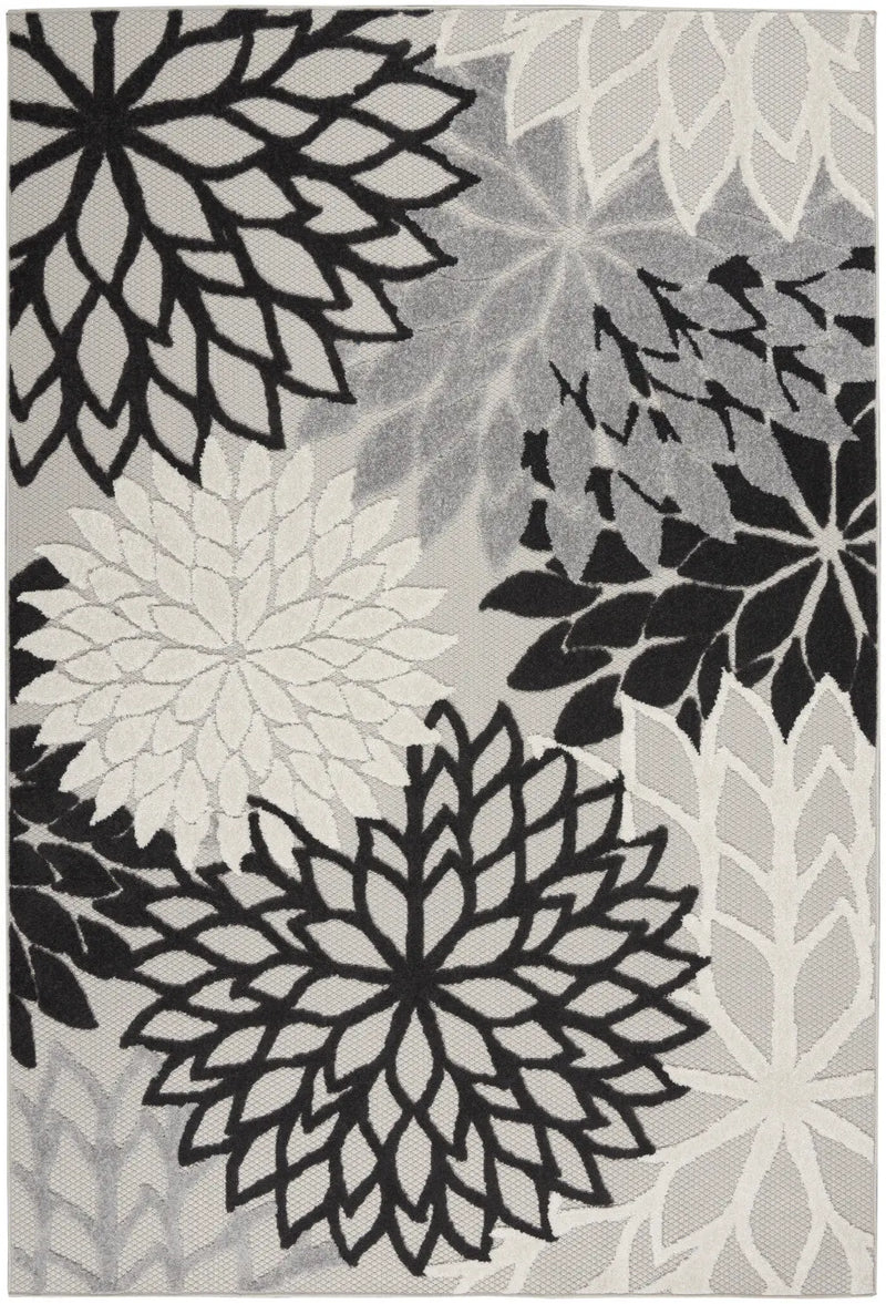 6' X 9' Black And White Floral Indoor Outdoor Area Rug Homeroots Outdoor
