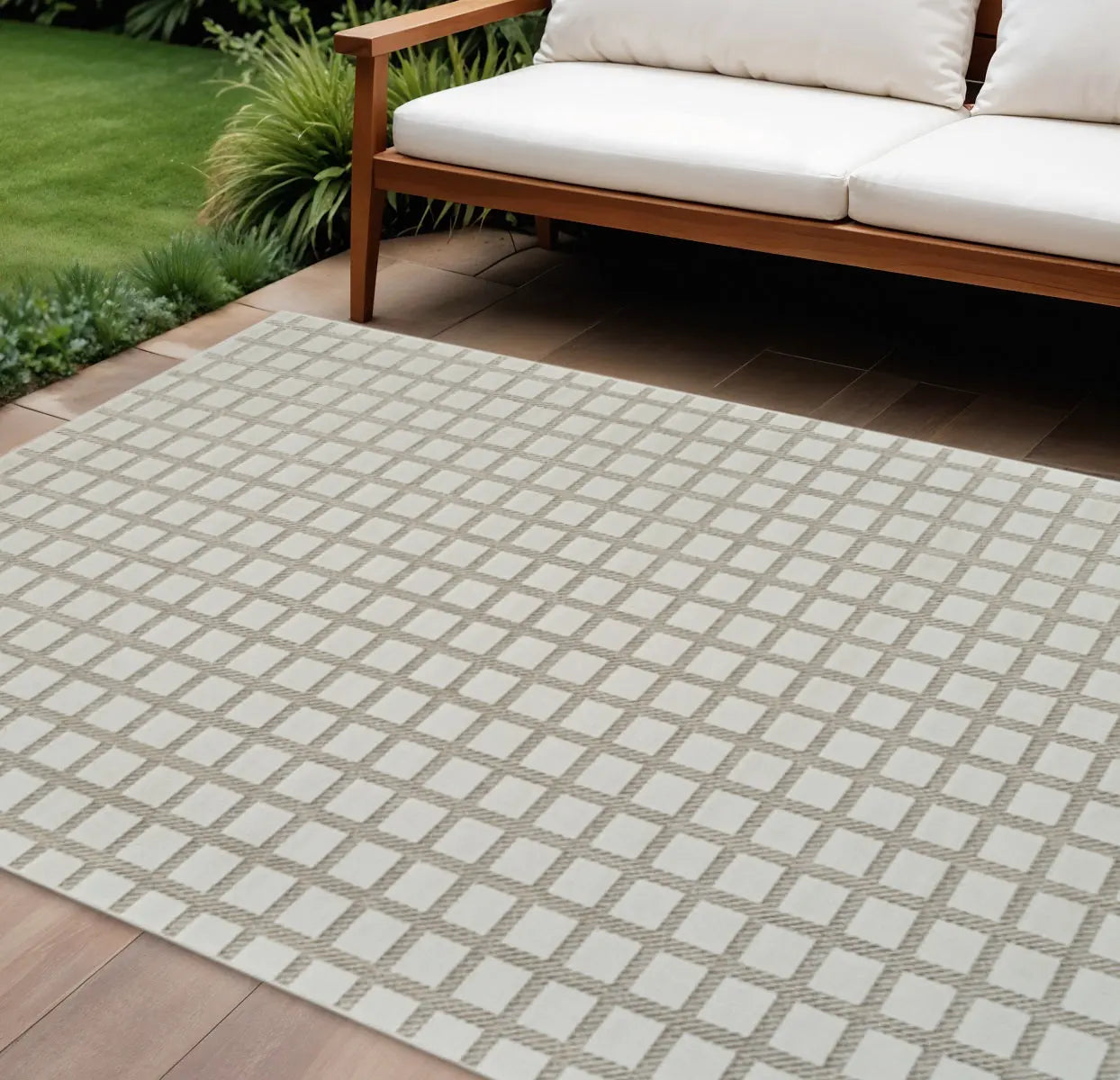 6' X 9' Cream and Beige Geometric Distressed Indoor Outdoor Area Rug Homeroots Outdoor