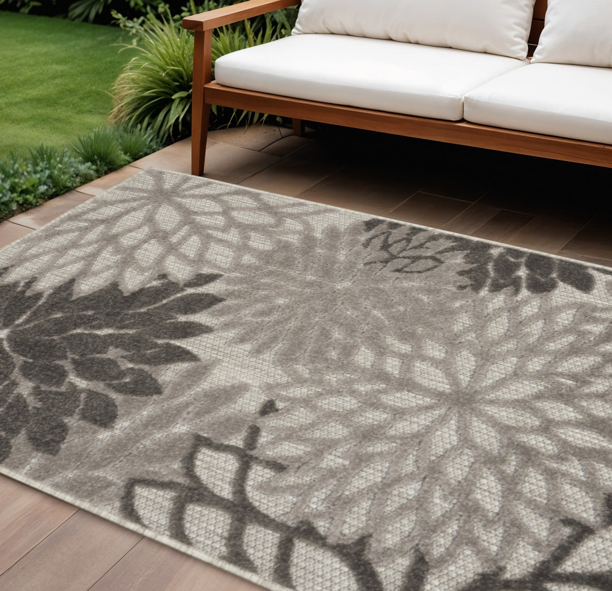 6' X 9' Gray Indoor Outdoor Area Rug - GreatEagleInc