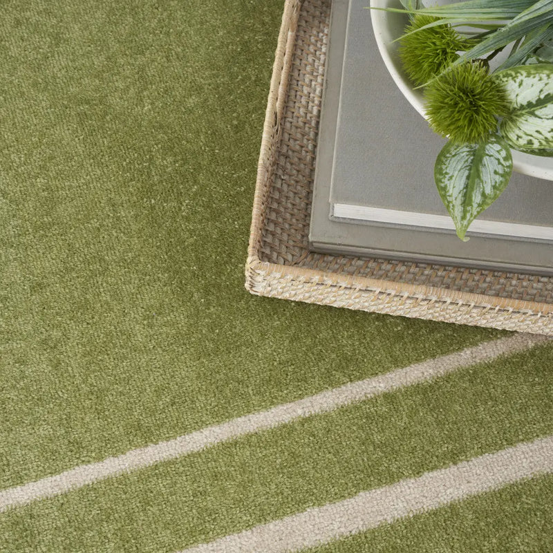 6' X 9' Green And Ivory Indoor Outdoor Area Rug Homeroots Outdoor