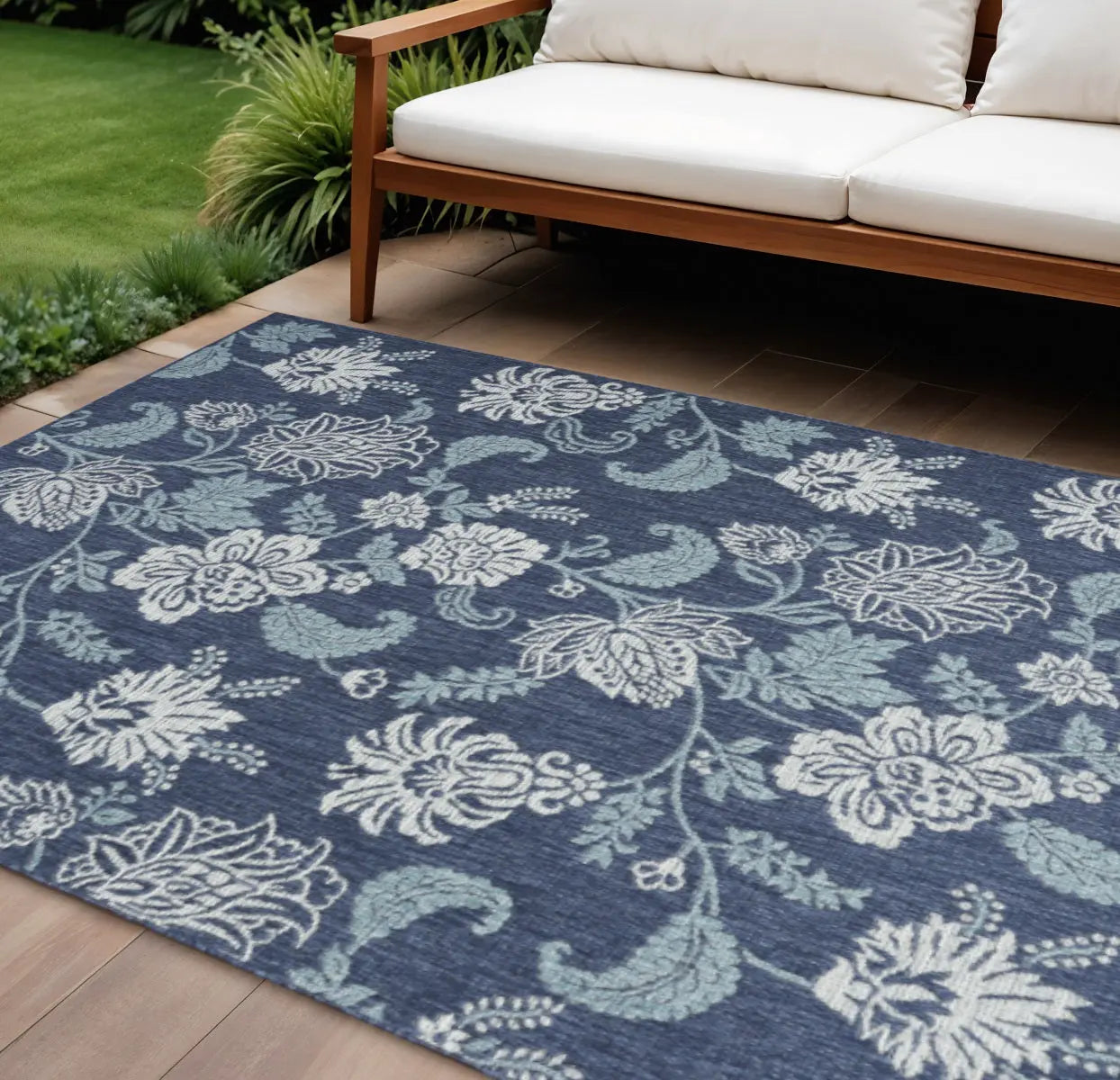 6' X 9' Navy Blue And Ivory Floral Indoor Outdoor Area Rug Homeroots Outdoor