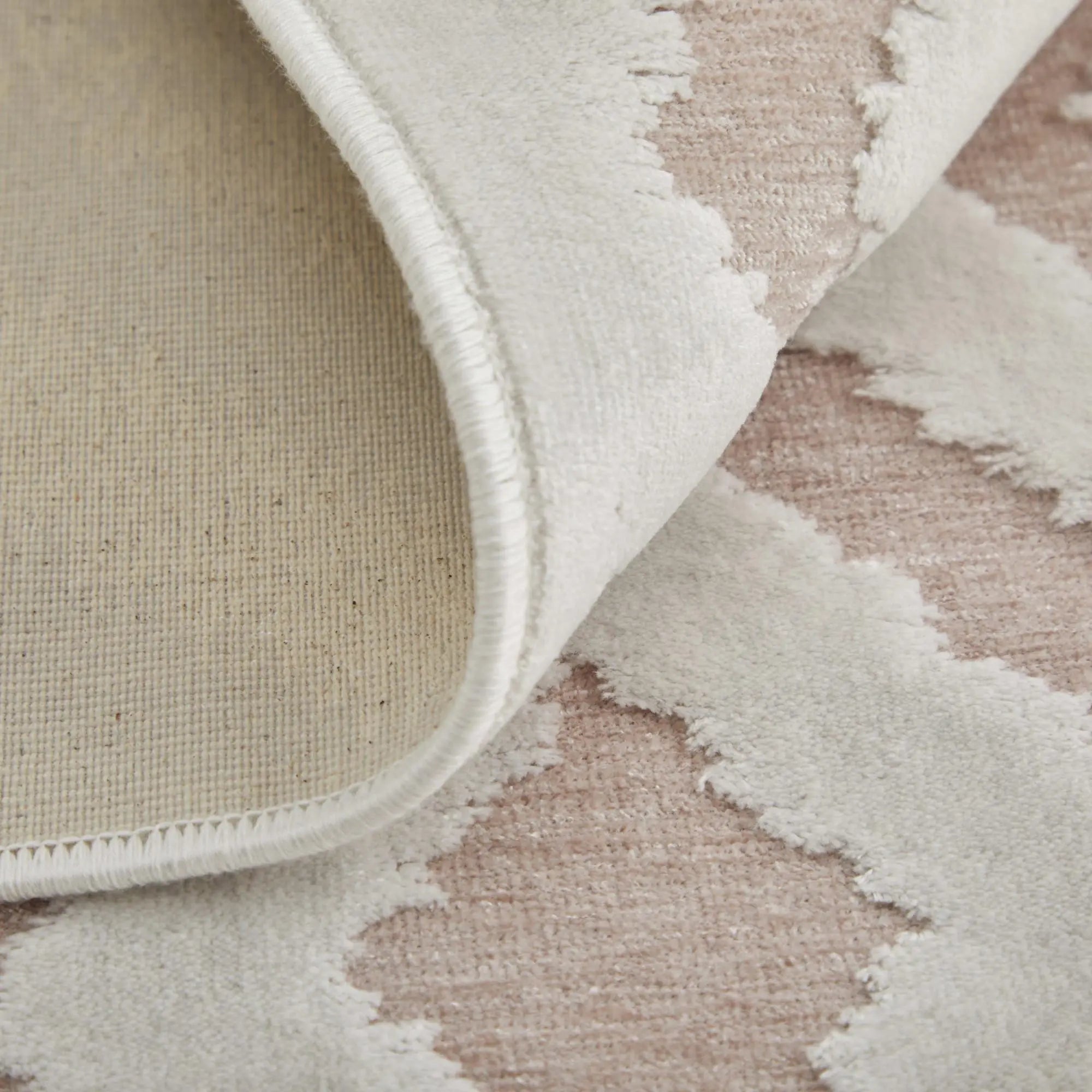 7' Pink And White Round Rug Homeroots Home Decor