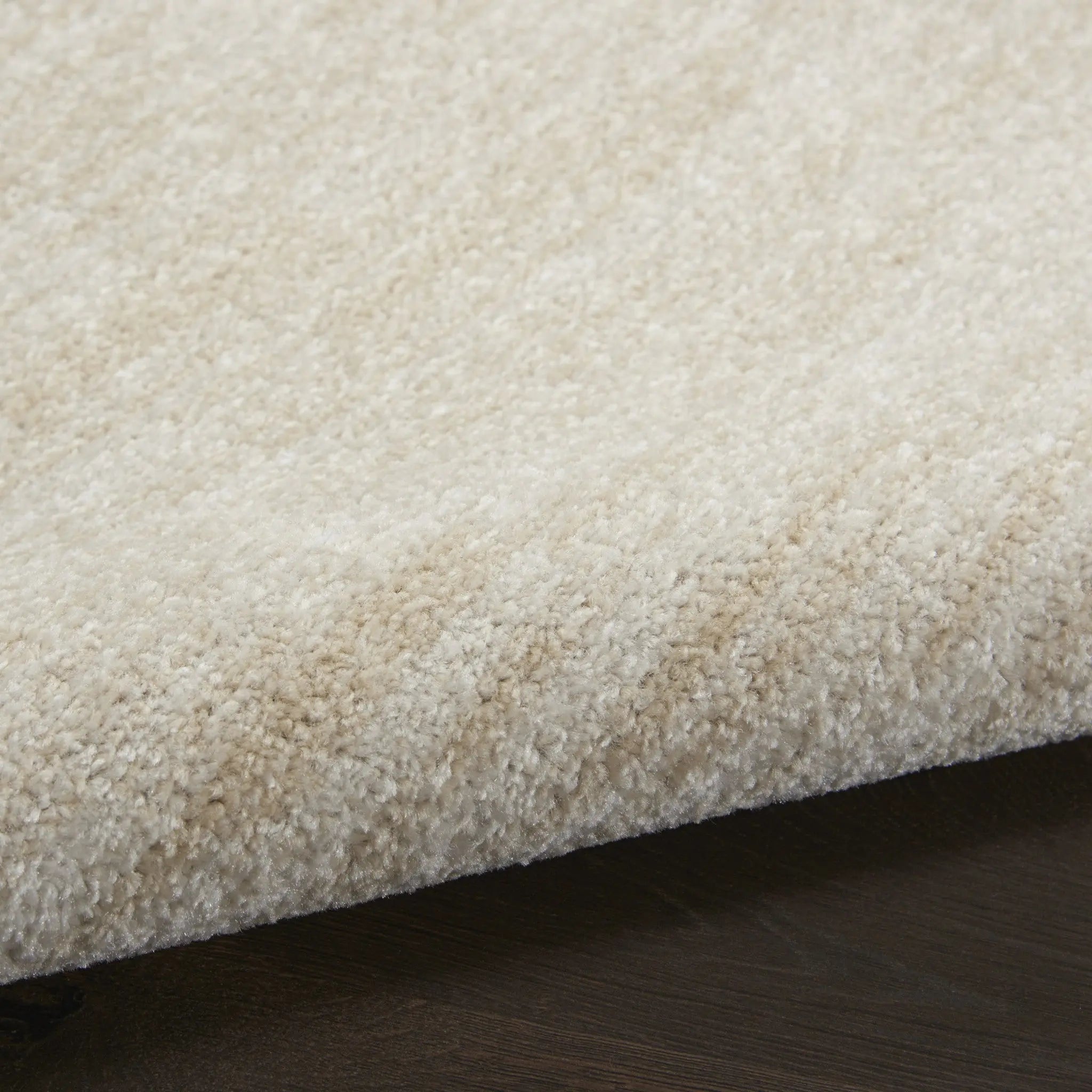 7' X 10' Beige And Ivory Indoor Outdoor Area Rug - GreatEagleInc