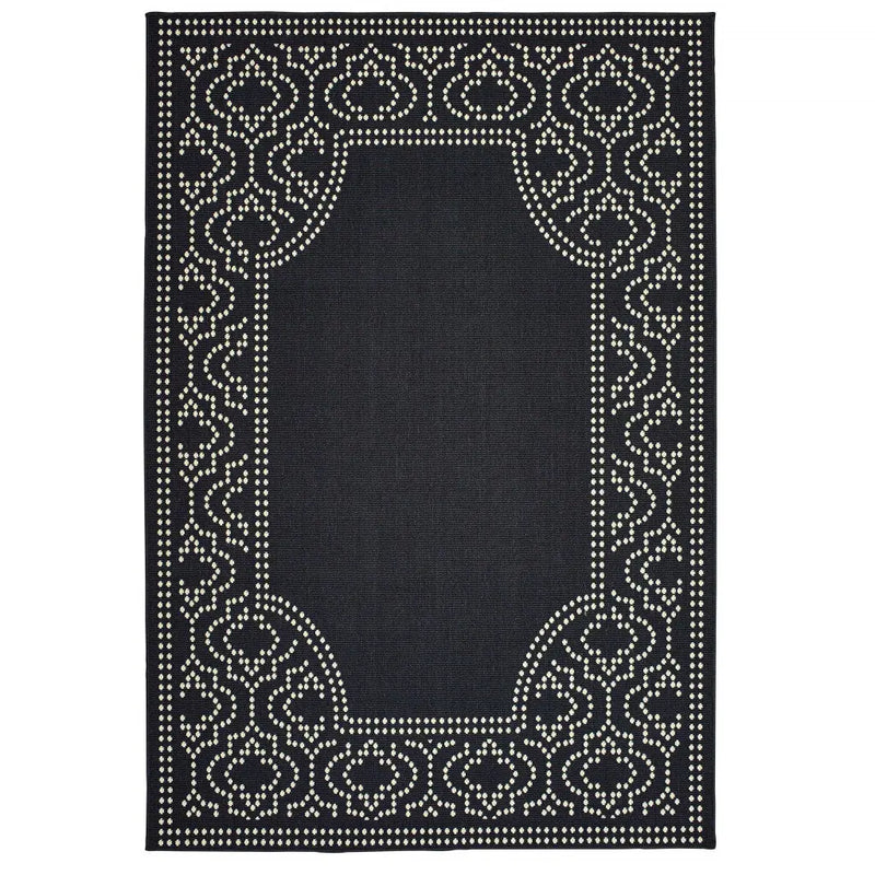 7' X 10' Black and Ivory Stain Resistant Indoor Outdoor Area Rug Homeroots Outdoor