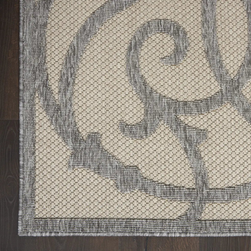 7' X 10' Cream And Gray Trellis Indoor Outdoor Area Rug Homeroots Outdoor