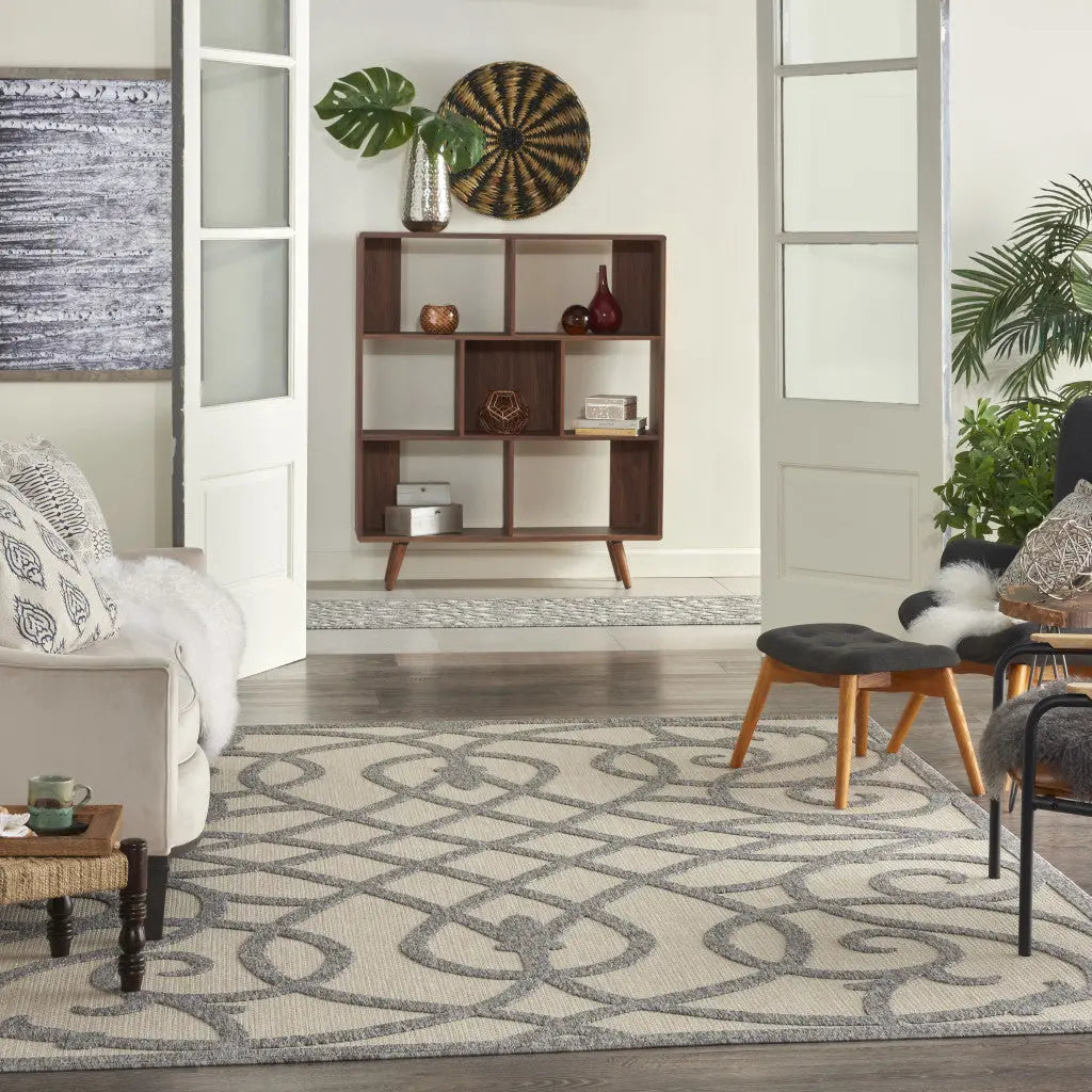 7' X 10' Cream And Gray Trellis Indoor Outdoor Area Rug Homeroots Outdoor