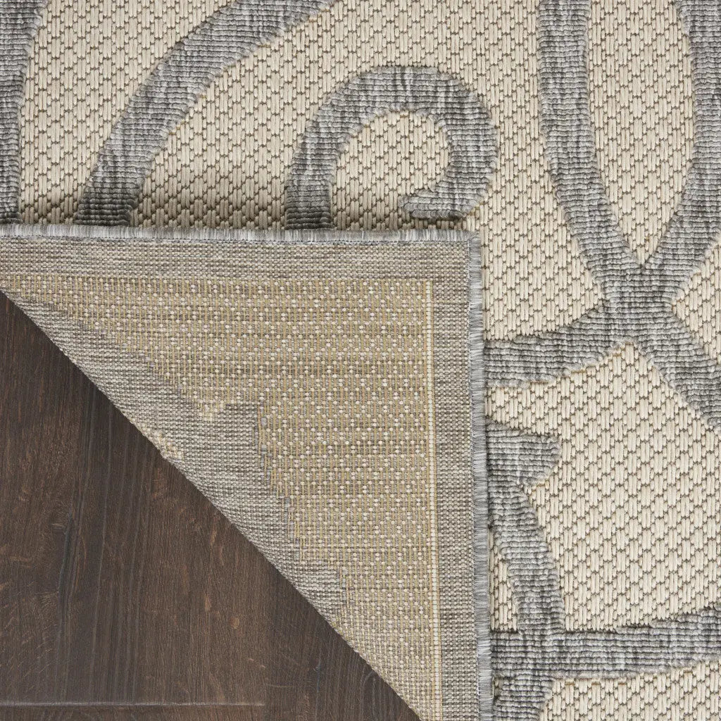7' X 10' Cream And Gray Trellis Indoor Outdoor Area Rug Homeroots Outdoor