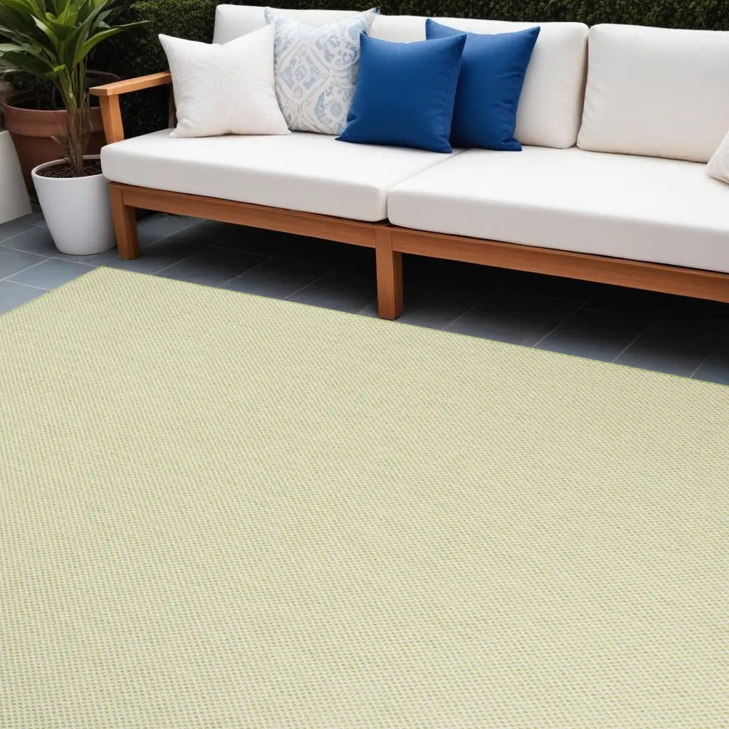 7' X 10' Green And Ivory Indoor Outdoor Area Rug Homeroots Outdoor
