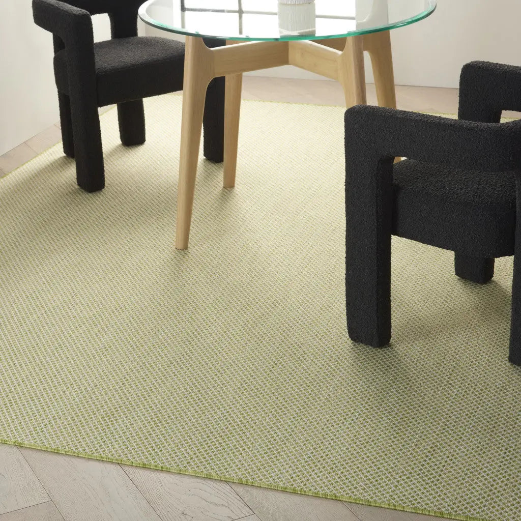 7' X 10' Green And Ivory Indoor Outdoor Area Rug Homeroots Outdoor
