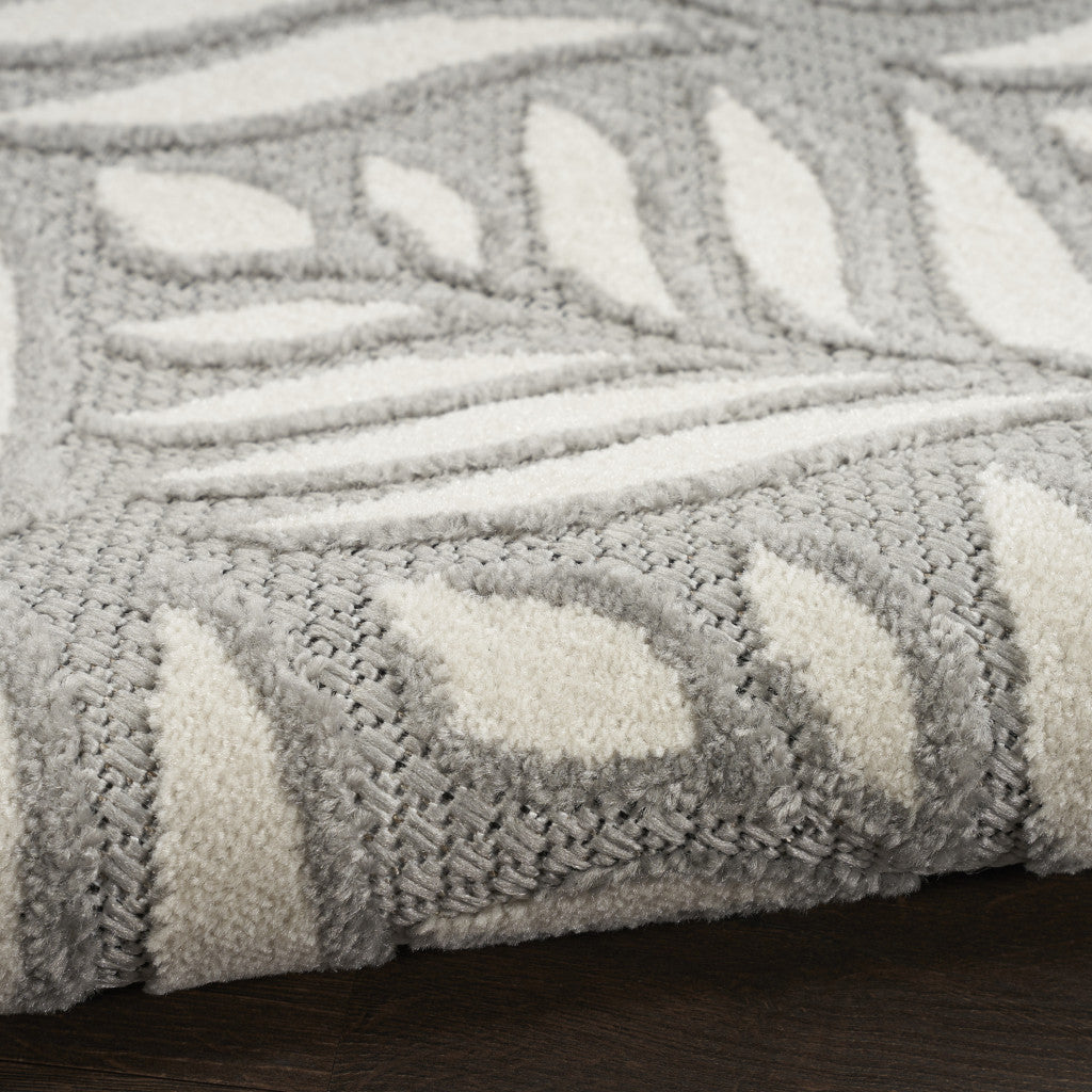 7' X 10' Grey Floral Stain Resistant Non Skid Area Rug Homeroots Outdoor