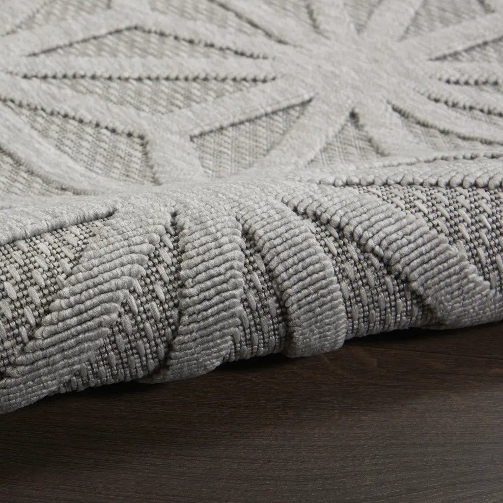 7' X 10' Light Gray And Gray Geometric Indoor Outdoor Area Rug Homeroots Outdoor