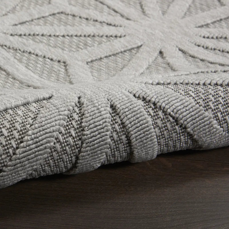 7' X 10' Light Gray And Gray Geometric Indoor Outdoor Area Rug Homeroots Outdoor
