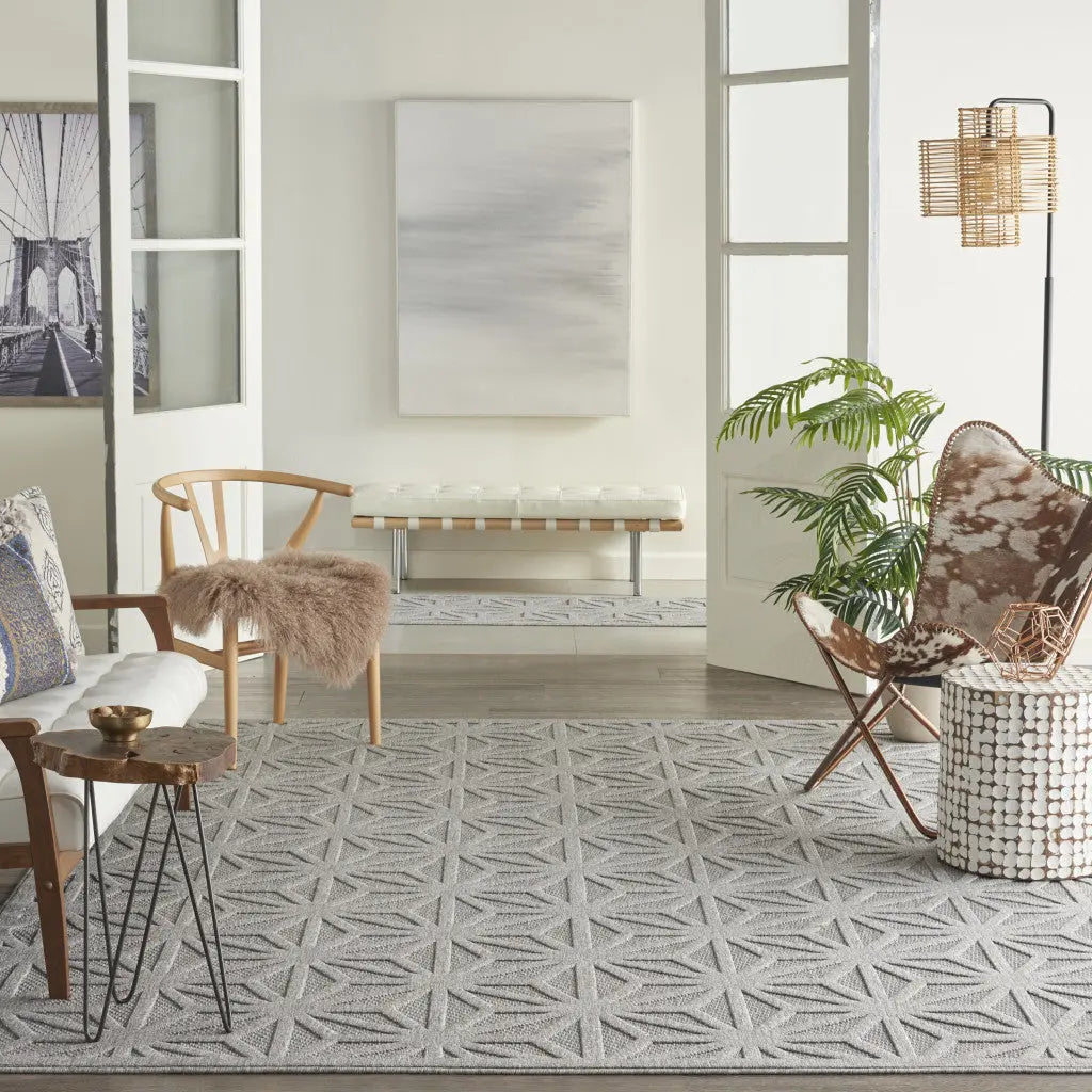 7' X 10' Light Gray And Gray Geometric Indoor Outdoor Area Rug Homeroots Outdoor