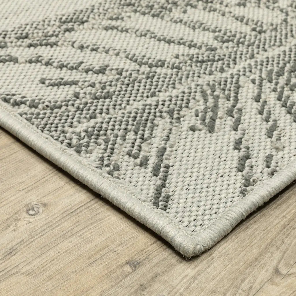 7' X 9' Beige Floral Stain Resistant Indoor Outdoor Area Rug Homeroots Outdoor
