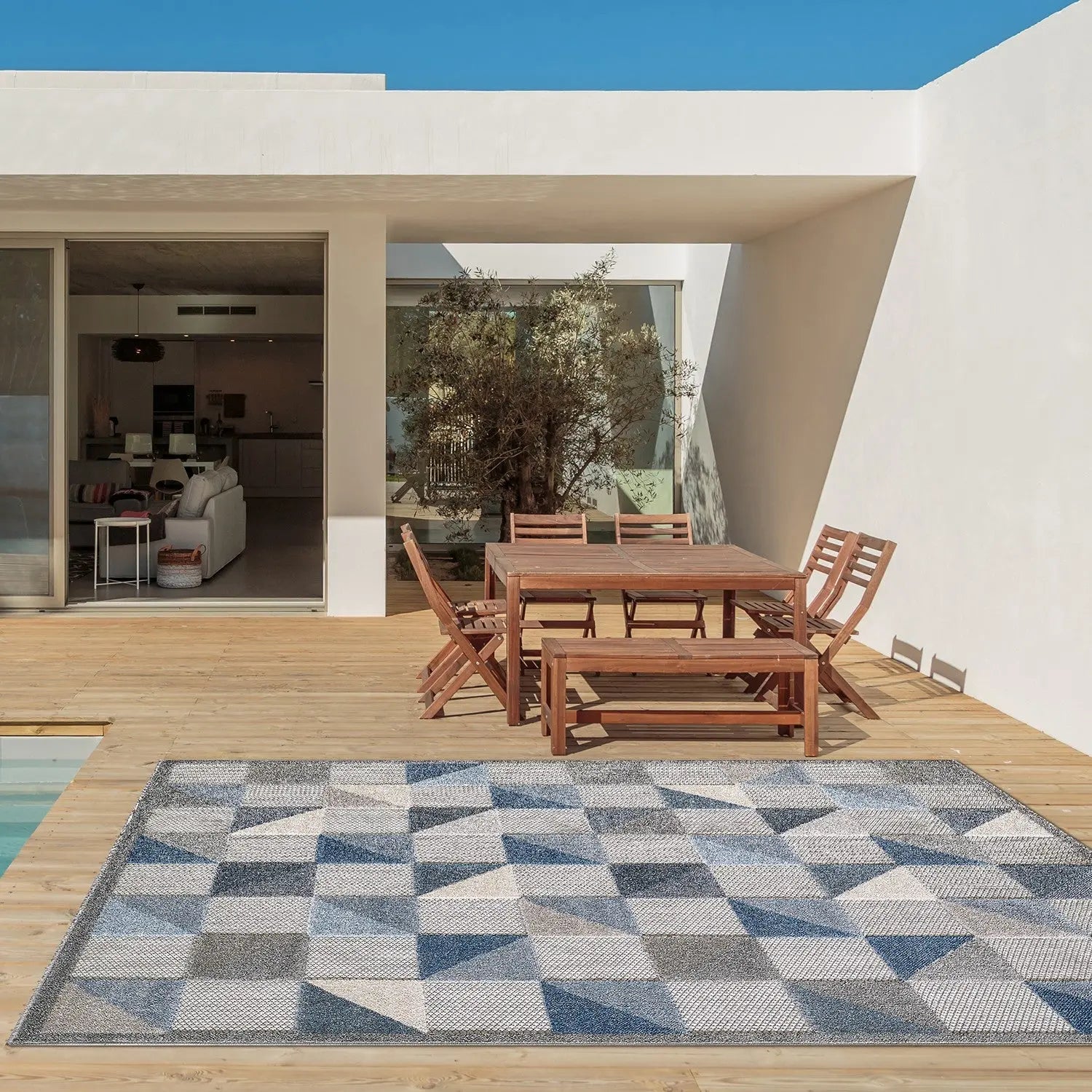7' X 9' Blue Geometric Stain Resistant Indoor Outdoor Area Rug Homeroots Outdoor