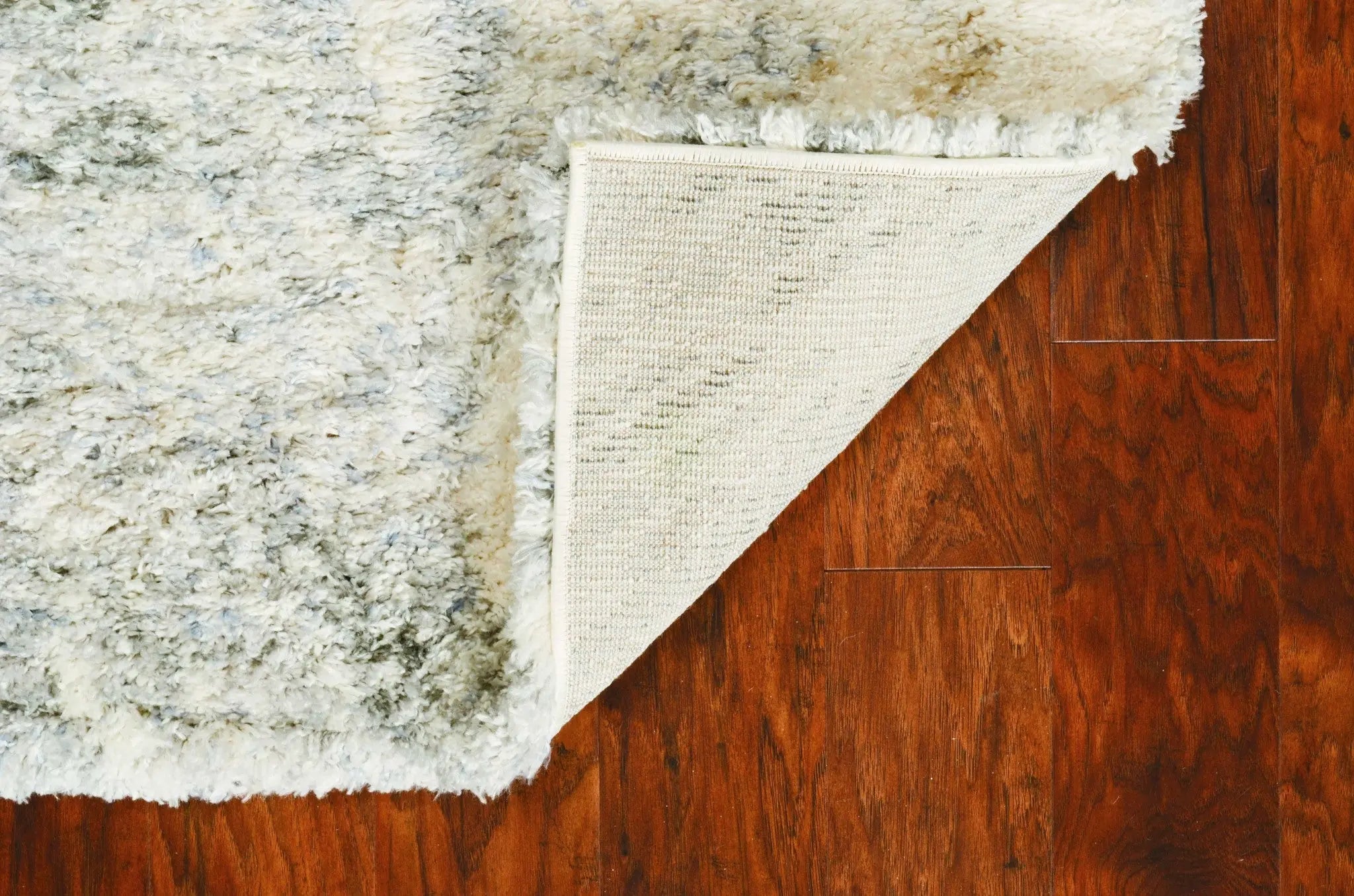 7' X 9' Gray And Ivory Diamond Area Rug Homeroots Home Decor