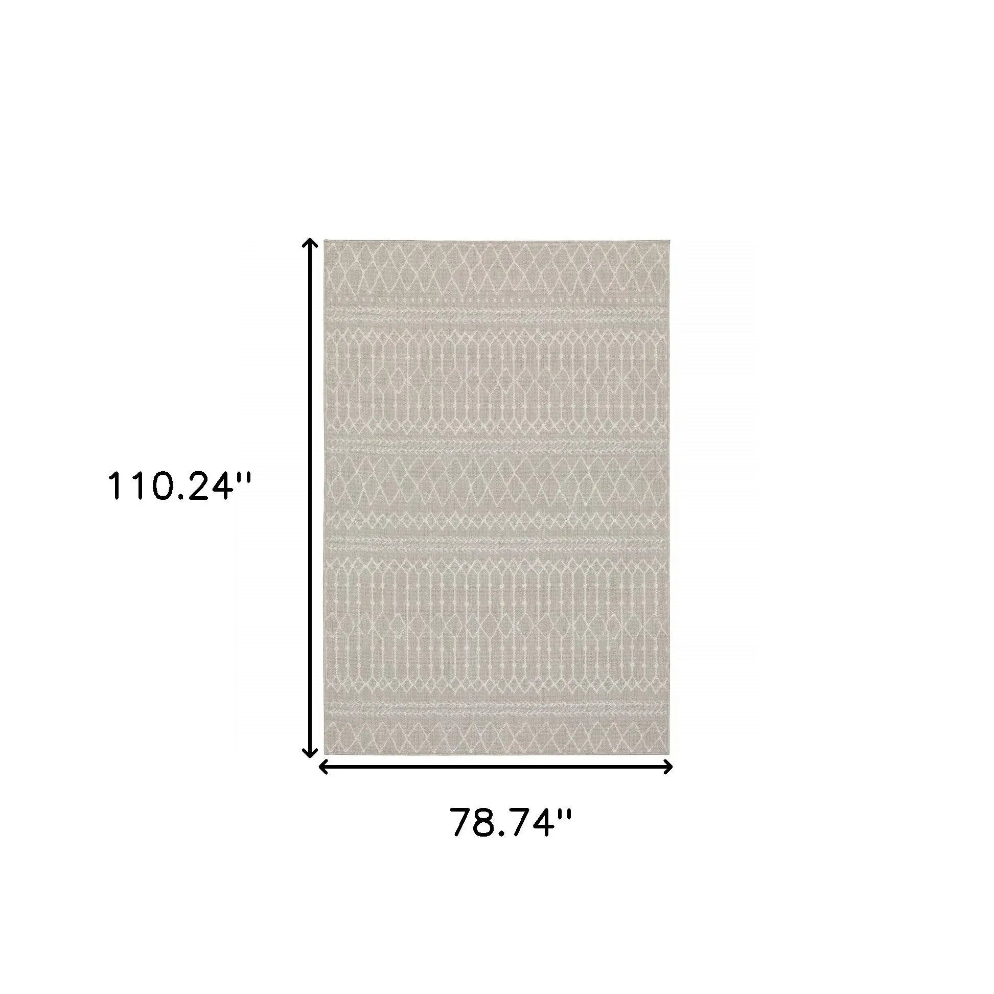 7' X 9' Gray And Ivory Geometric Indoor Outdoor Area Rug Homeroots Outdoor