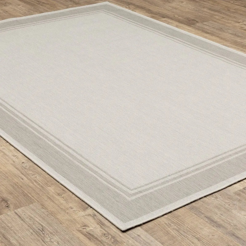 7' X 9' Gray And Ivory Indoor Outdoor Area Rug Homeroots Outdoor