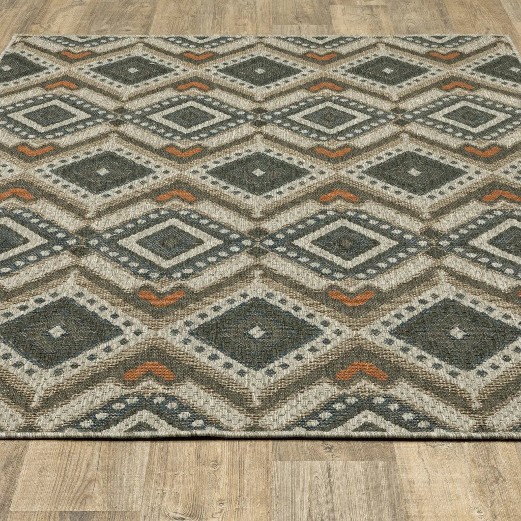 7' X 9' Gray Geometric Stain Resistant Indoor Outdoor Area Rug Homeroots Outdoor