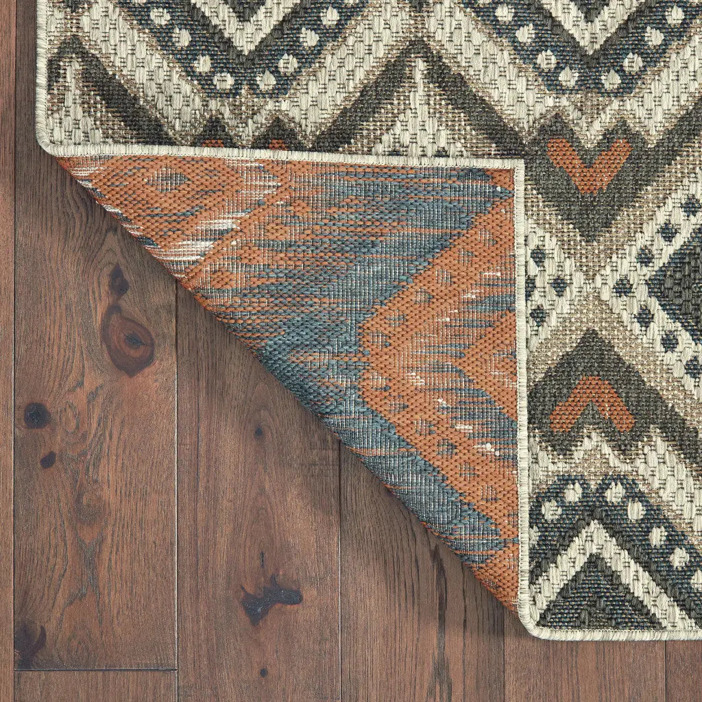7' X 9' Gray Geometric Stain Resistant Indoor Outdoor Area Rug Homeroots Outdoor