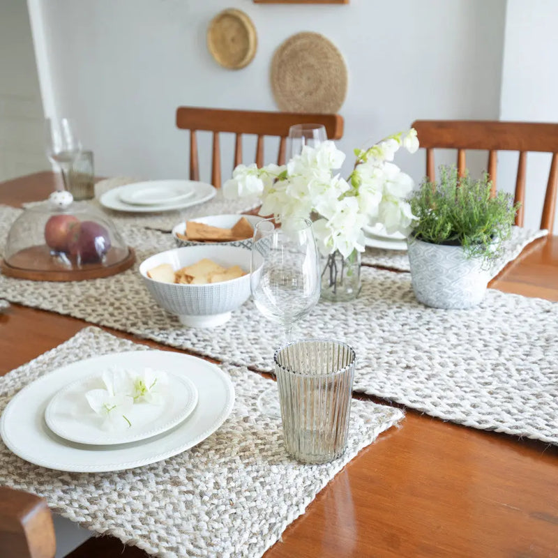 80" Brown Ivory And Natural Braided Jute Table Runner Homeroots Kitchen & Dining